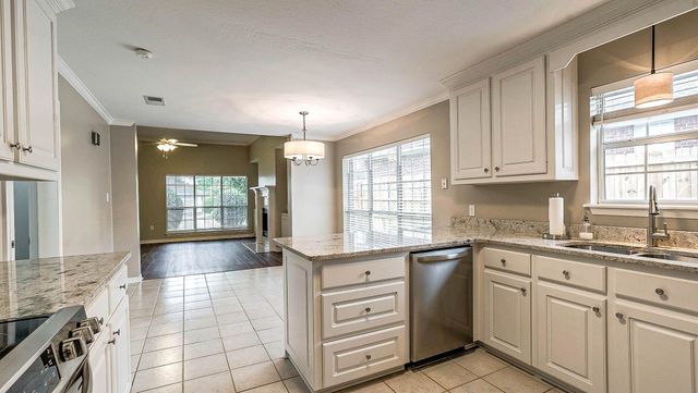 47 Overlook Point, Hattiesburg, MS 39402