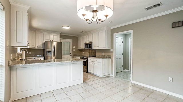 47 Overlook Point, Hattiesburg, MS 39402
