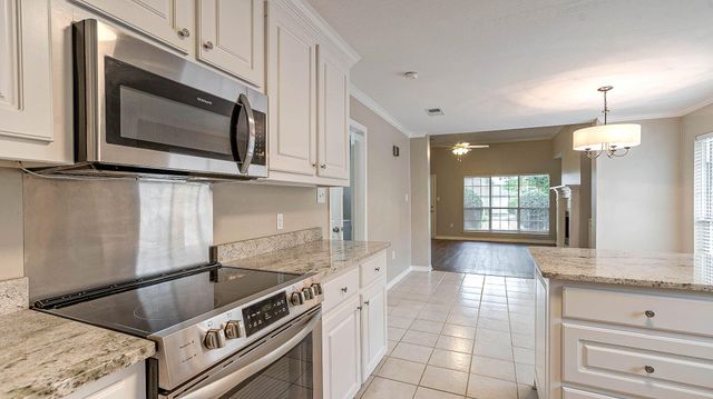47 Overlook Point, Hattiesburg, MS 39402