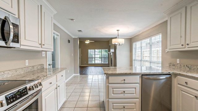 47 Overlook Point, Hattiesburg, MS 39402