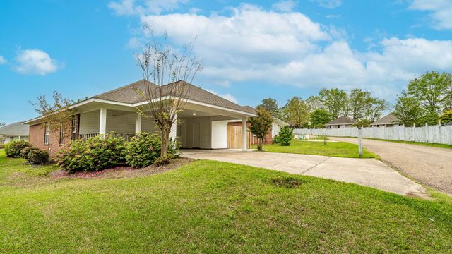47 Overlook Point, Hattiesburg, MS 39402