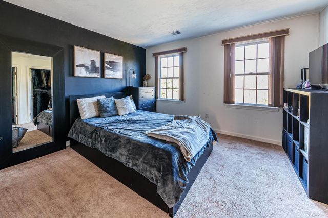 300 Crownshield Avenue, Uxbridge, MA 01569
