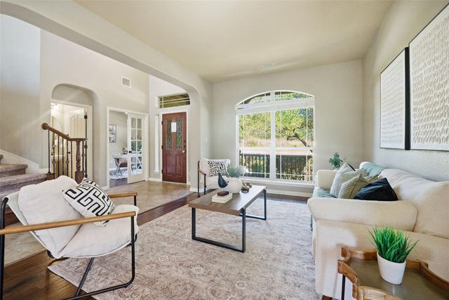 16100 Spillman Ranch LOOP, Austin, TX 78738