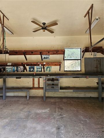 4300 W Roadrunner Court, Homosassa, FL 34446