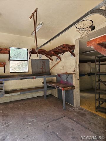 4300 W Roadrunner Court, Homosassa, FL 34446
