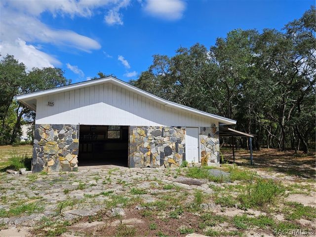 4300 W Roadrunner Court, Homosassa, FL 34446