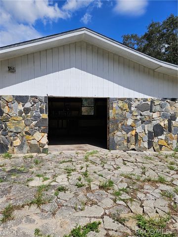4300 W Roadrunner Court, Homosassa, FL 34446