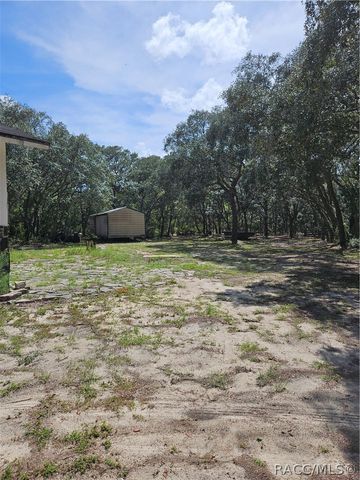 4300 W Roadrunner Court, Homosassa, FL 34446