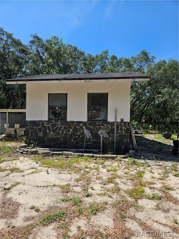 4300 W Roadrunner Court, Homosassa, FL 34446