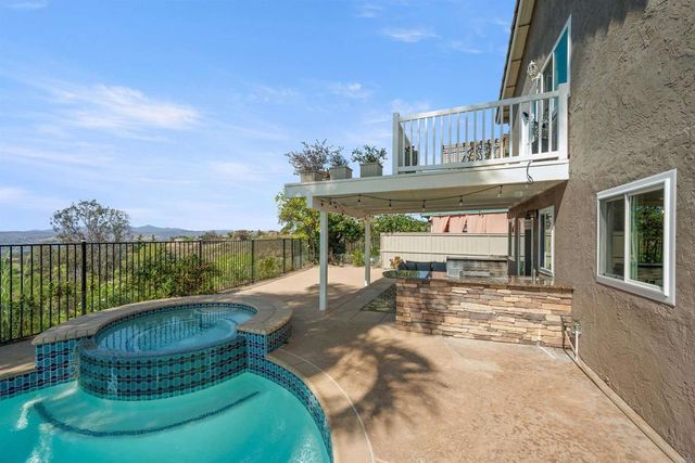 1036 Erin Drive, El Cajon, CA 92020