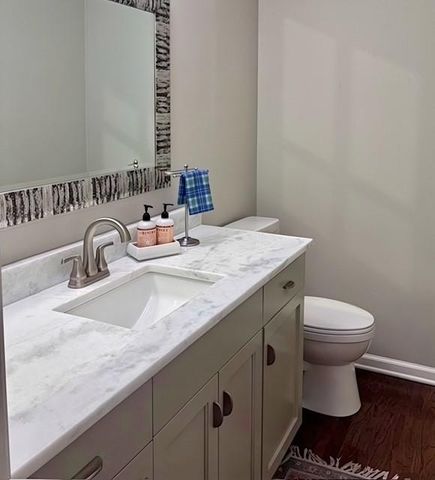 3015 W 83rd Street, Leawood, KS 66206