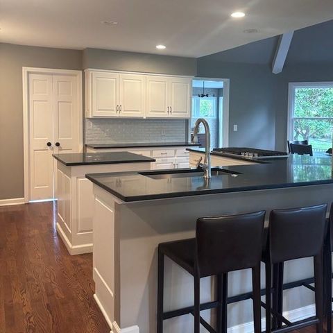 3015 W 83rd Street, Leawood, KS 66206