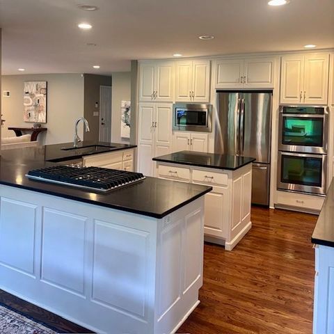 3015 W 83rd Street, Leawood, KS 66206