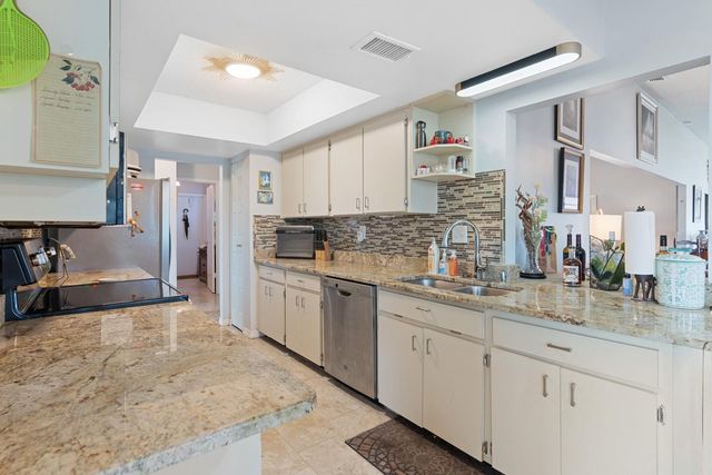 2023 EL RANCHO DRIVE, Sun City Center, FL 33573