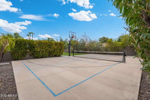 9433 S Stanley Place, Tempe, AZ 85284