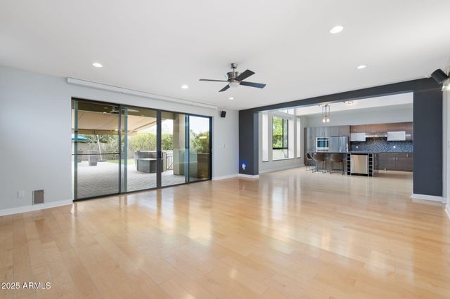 9433 S Stanley Place, Tempe, AZ 85284