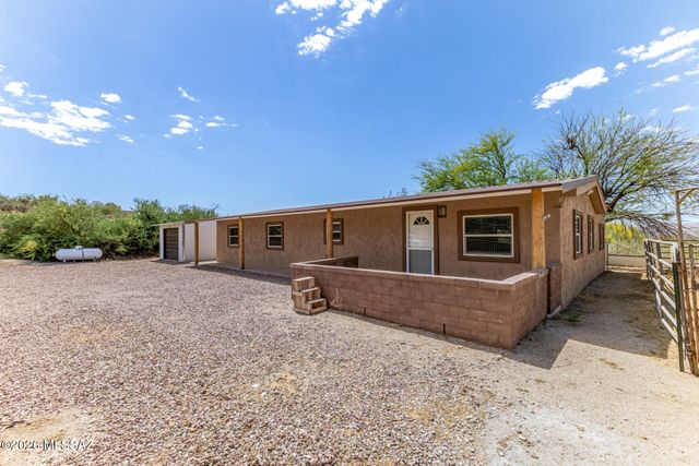 14813 N Swan Road, Tucson, AZ 85739