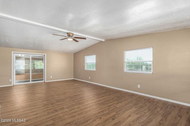 14813 N Swan Road, Tucson, AZ 85739