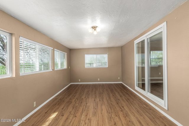 14813 N Swan Road, Tucson, AZ 85739