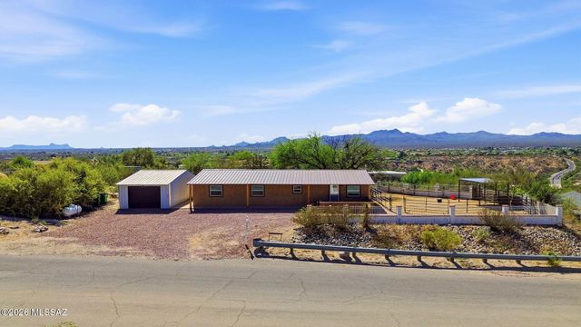 14813 N Swan Road, Tucson, AZ 85739