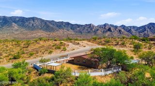 14813 N Swan Road, Tucson, AZ 85739