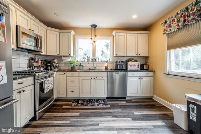 1103 HIGHLAND AVE, Cinnaminson, NJ 08077