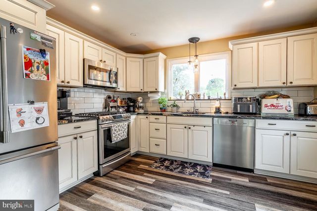 1103 HIGHLAND AVE, Cinnaminson, NJ 08077