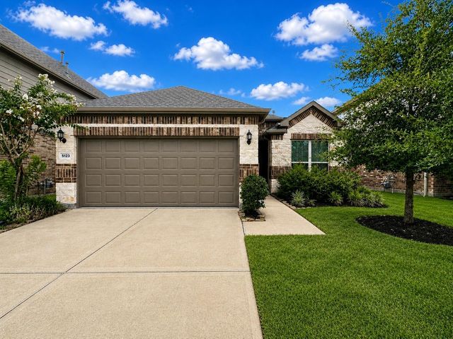 5123 Rue Dela Croix Drive, Katy, TX 77493