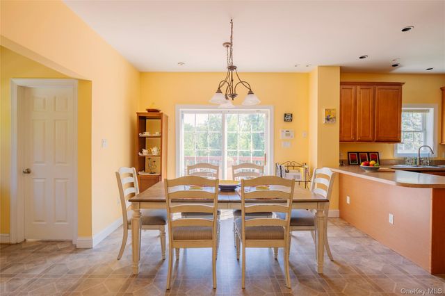 555 Plutarch, Highland, NY 12528
