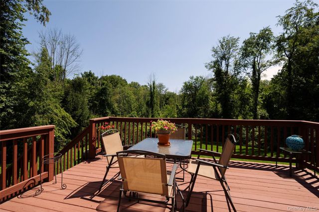 555 Plutarch, Highland, NY 12528