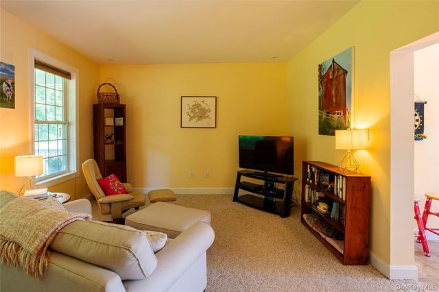 555 Plutarch, Highland, NY 12528