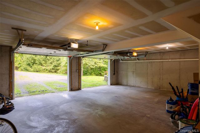 555 Plutarch, Highland, NY 12528