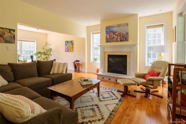555 Plutarch, Highland, NY 12528