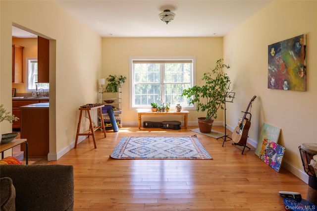 555 Plutarch, Highland, NY 12528