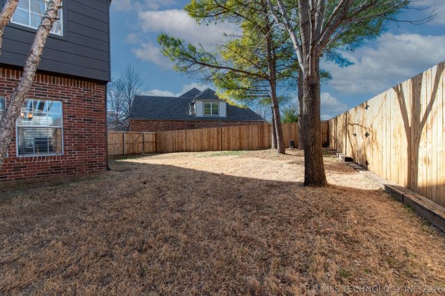 9903 S 99th East Avenue, Tulsa, OK 74133