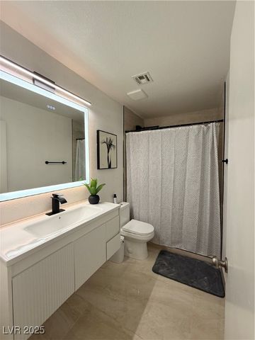 6643 Montezuma Castle Lane, North Las Vegas, NV 89084