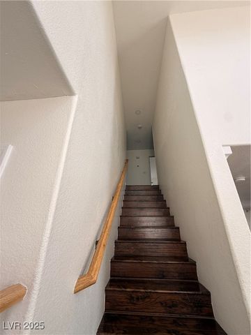 6643 Montezuma Castle Lane, North Las Vegas, NV 89084