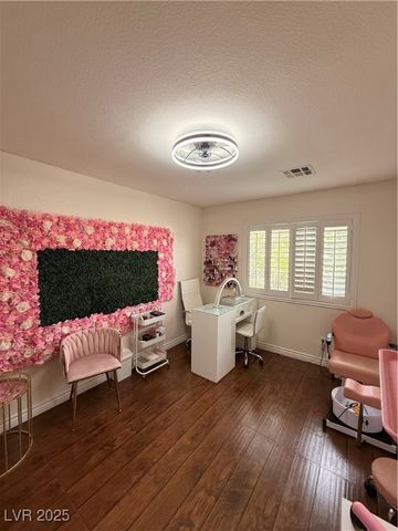 6643 Montezuma Castle Lane, North Las Vegas, NV 89084