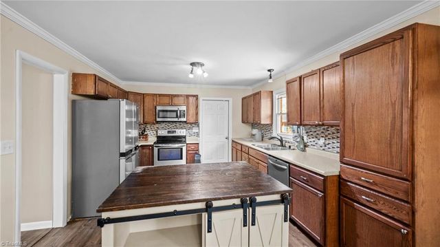 5217 Overlea Drive, Greensboro, NC 27407