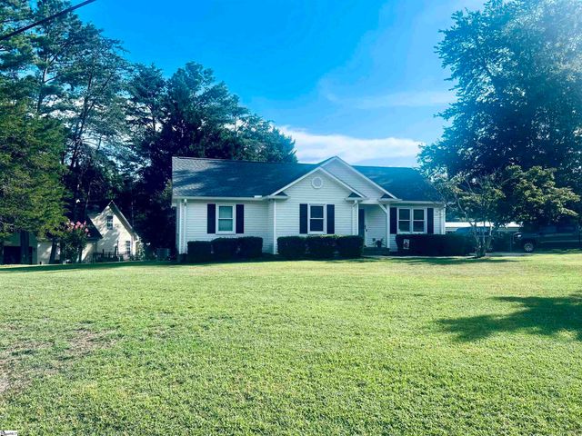 201 Cox Ridge Court, Travelers Rest, SC 29690
