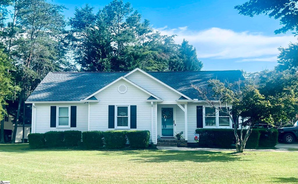201 Cox Ridge Court, Travelers Rest, SC 29690