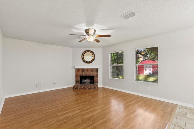 2528 Red Oak Drive, Little Elm, TX 75068