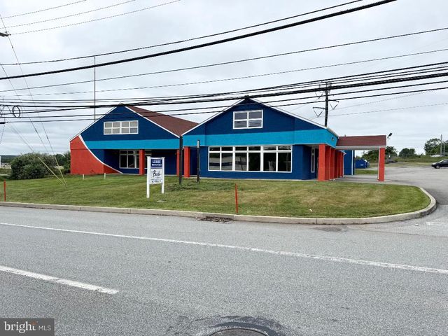 1217 TROOPER, Audubon, PA 19403