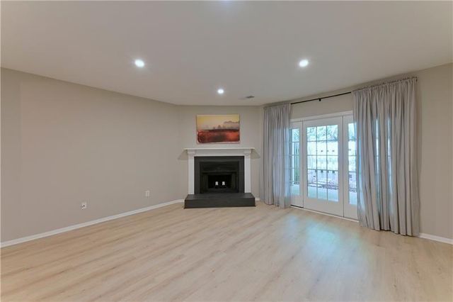 2179 Surrey Court SE, Marietta, GA 30067