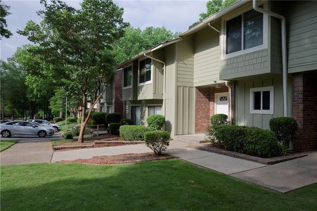 2179 Surrey Court SE, Marietta, GA 30067