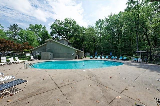 2179 Surrey Court SE, Marietta, GA 30067