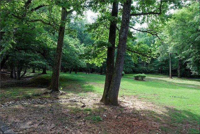 2179 Surrey Court SE, Marietta, GA 30067