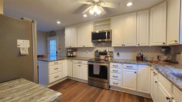 105 Candlewood Path, Dallas, GA 30157