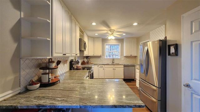 105 Candlewood Path, Dallas, GA 30157