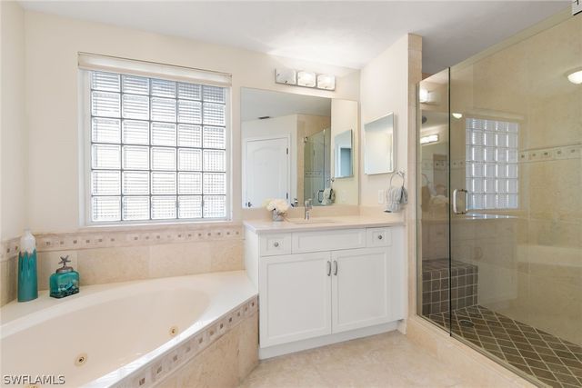 7008 Pelican Bay BLVD H502, Naples, FL 34108